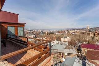 Отель Tabori Terrace Тбилиси Двухместный номер с 1 кроватью и террасой-3